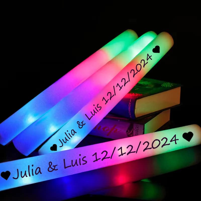 20/30/60 pièces LED bâtons lumineux en vrac coloré RGB lueur mousse bâton Cheer Tube lumière foncée pour noël anniversaire fournitures de fête