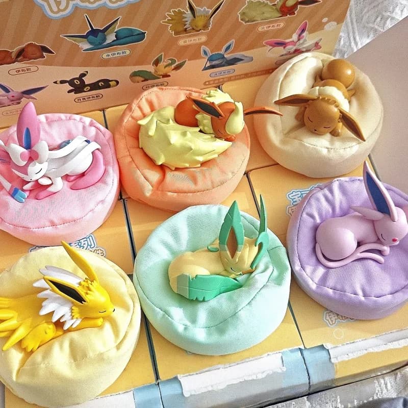 Nouvel arrivage : Boîte mystère Pokémon Eevee en position couchée – Sylveon, Umbreon, Flareon, Jolteon – Figurine de décoration de bureau