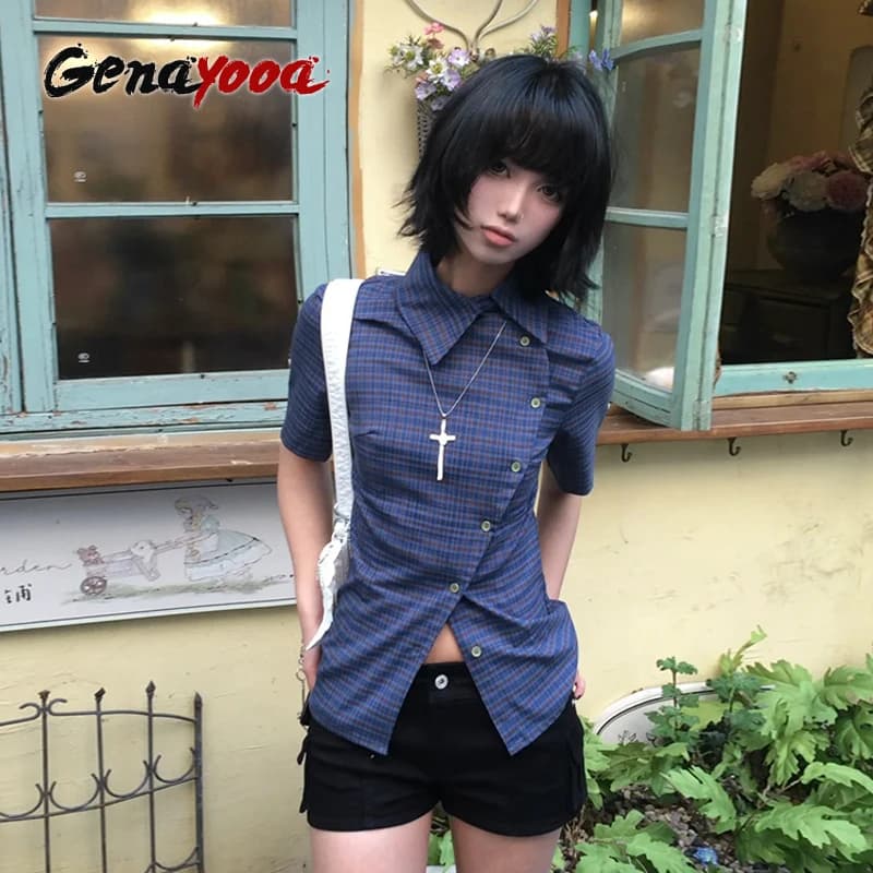 Genayooa Vintage Plaid chemise décontractée femmes à manches courtes Y2k hauts japonais 2000s chemise d'été irrégulière américaine rétro 90s