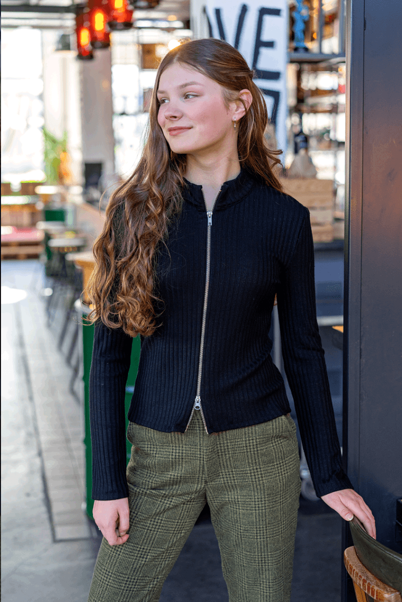 Zwart gestreepte rib jersey - viscose mix Stoffen - zwart - 120 cm breed