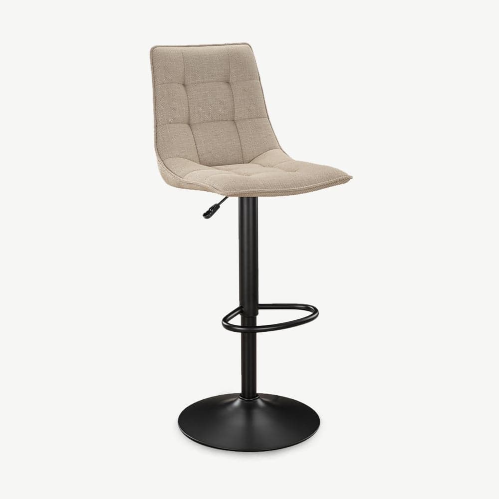 -€70 England Verstelbare Barkruk beige stof, in hoogte verstelbaar 63-83 cm, 360° draaibaar, zwart metalen onderstel met voetensteun, voor thuis &
