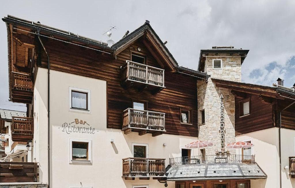 Hotel 2000 Eira