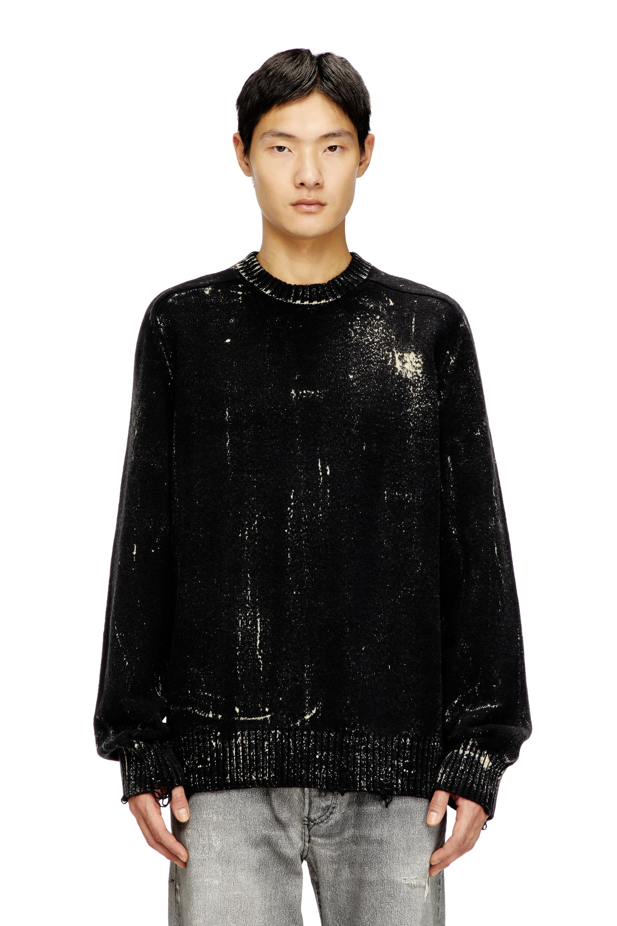 Diesel - Distressed jumper in wool blend - Knitwear - Man - Black