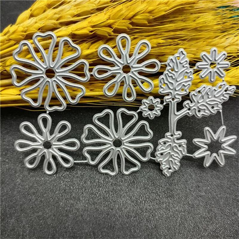 Schneideformen für Frühlingsblumen zum Kartenbasteln, florale Blumenstanzformen mit symmetrischem Muster, Schneeflocken-Schablonen für Prägen,