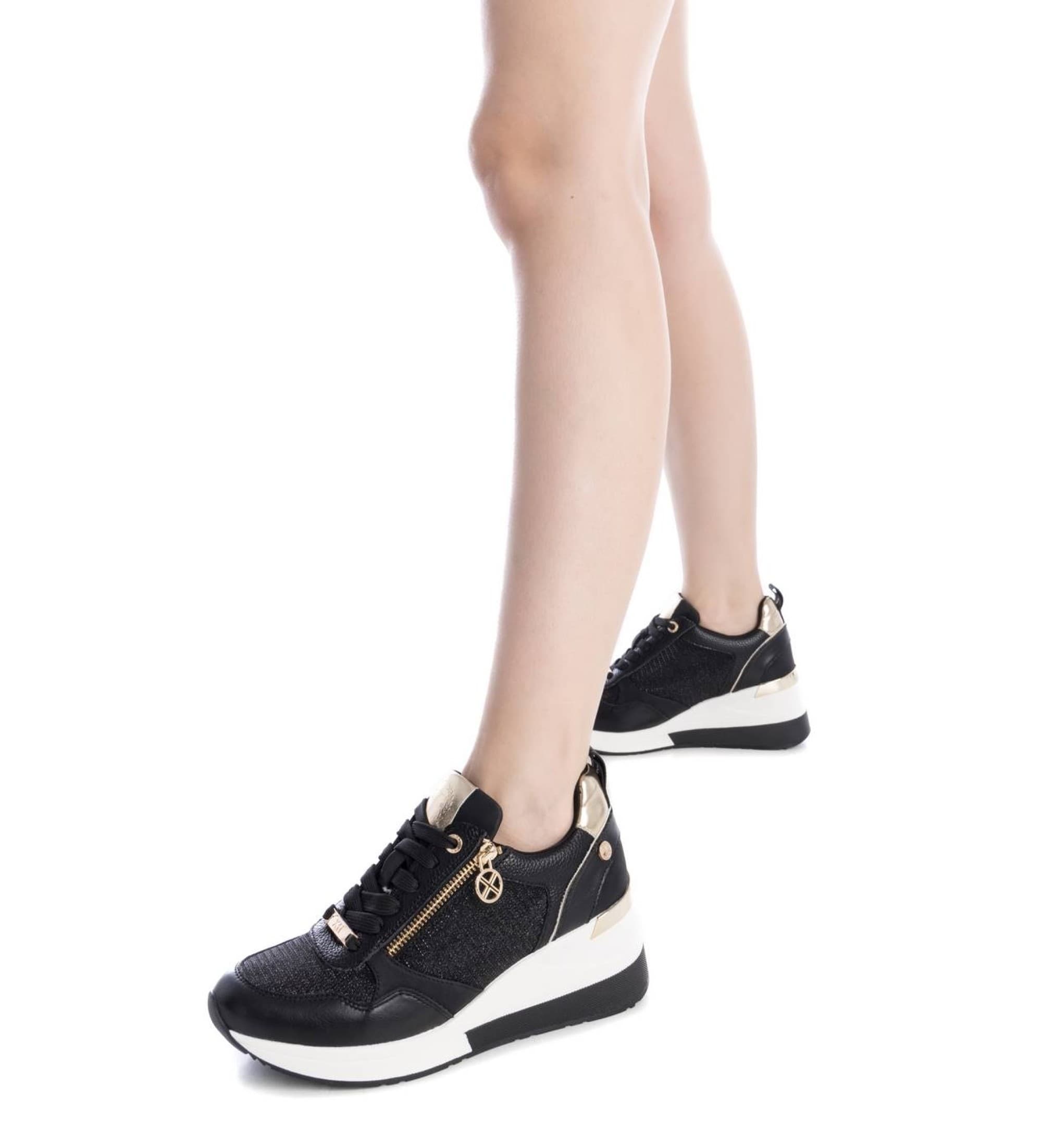 Xti pour femme. 14371701-NEGRO Formateurs 143717 noir (36), 5 à 8 cm, Lacets, Fermeture éclair, Casuel