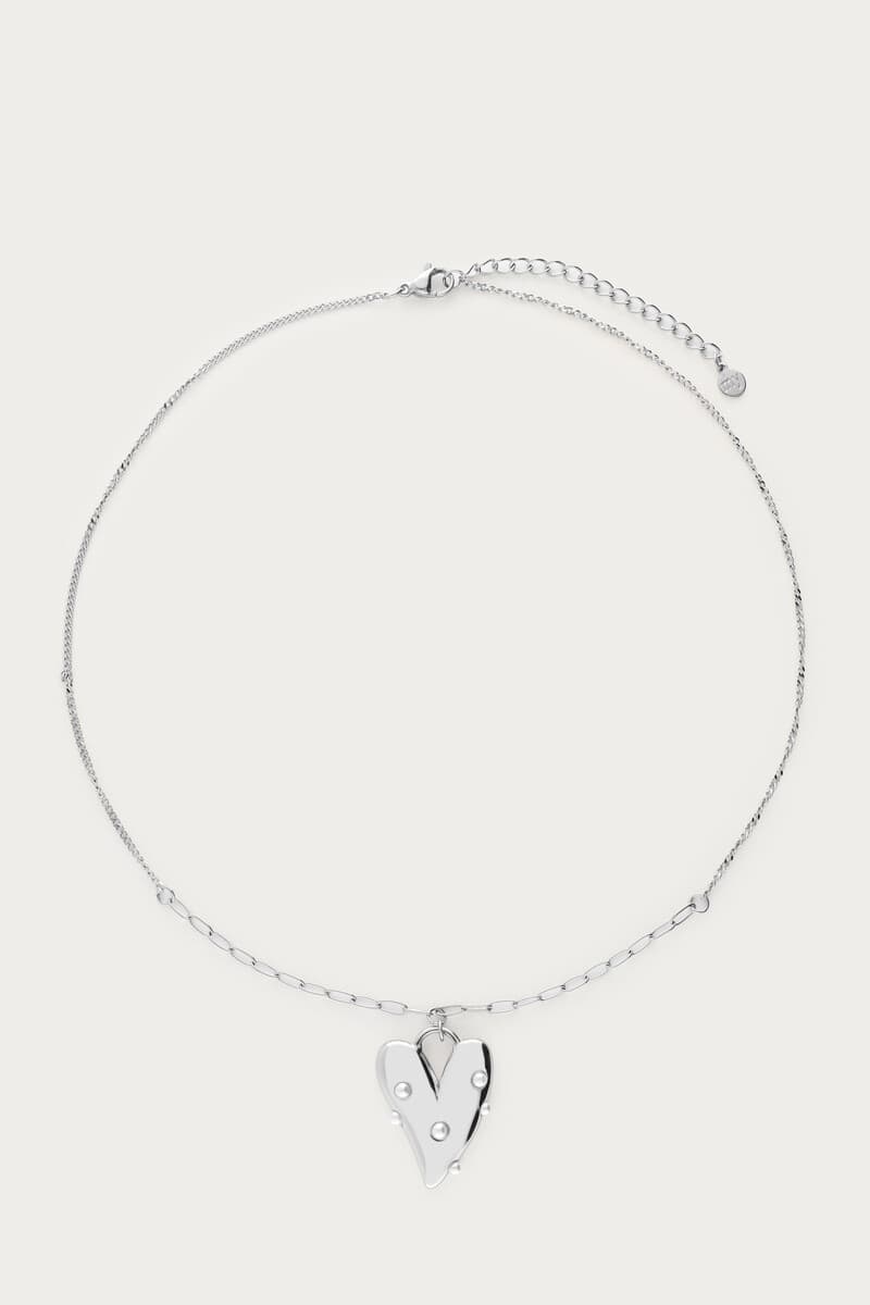Ketting met groot hart en imitatieparels